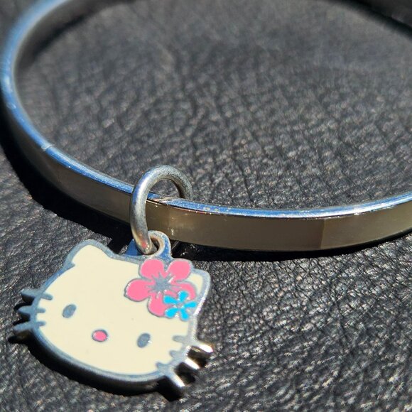 Vintage Hello Kitty Mother-of-Pearl Charm Bangle - Picture 1 of 5
